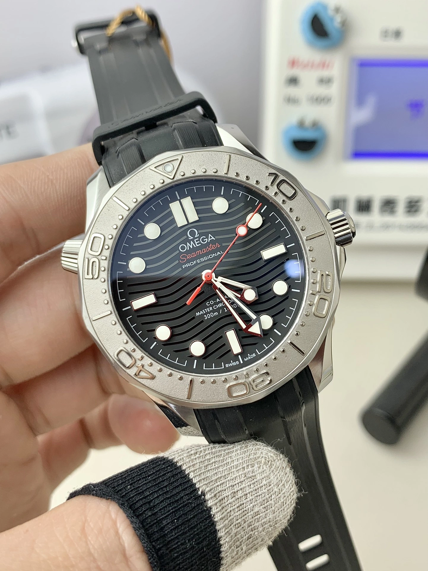 CBD Factory Omega Seamaster Diver 300M 42mm “Nekton Edition” Titanium Bezel Black Rubber Strap (210.32.42.20.01.002) 1:1 Super Clone – DD8806 Movement Unisex 274